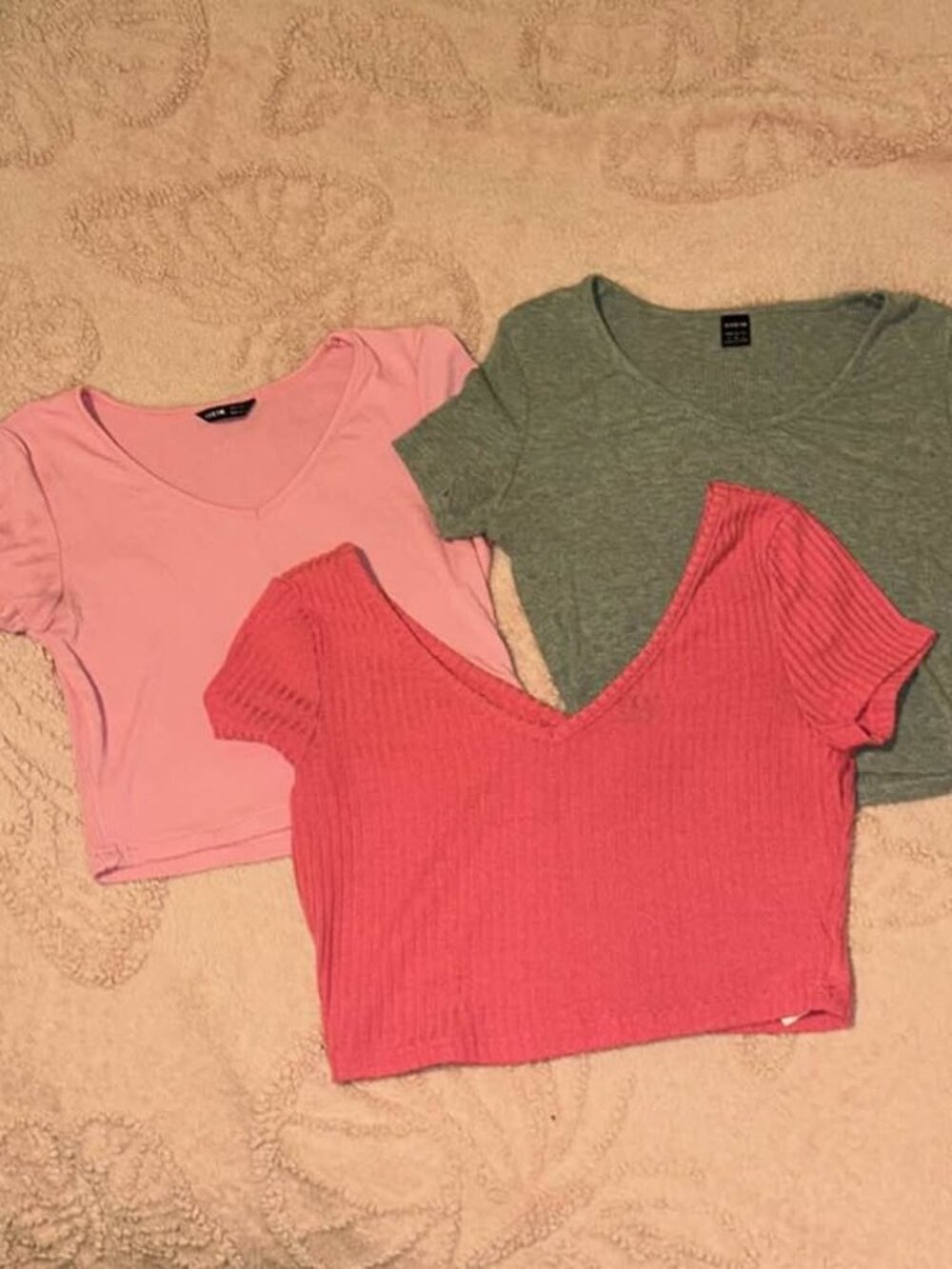 *LOT OF 3* Cropped T-Shirts Size Small
